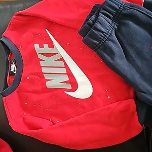 Nike boys sweatsuit set